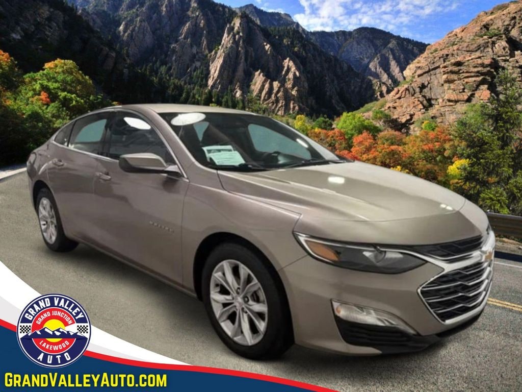 Used 2025 Chevrolet Malibu 1LT Sedan