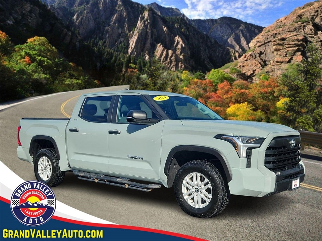 2024 Toyota Tundra SR5's photo