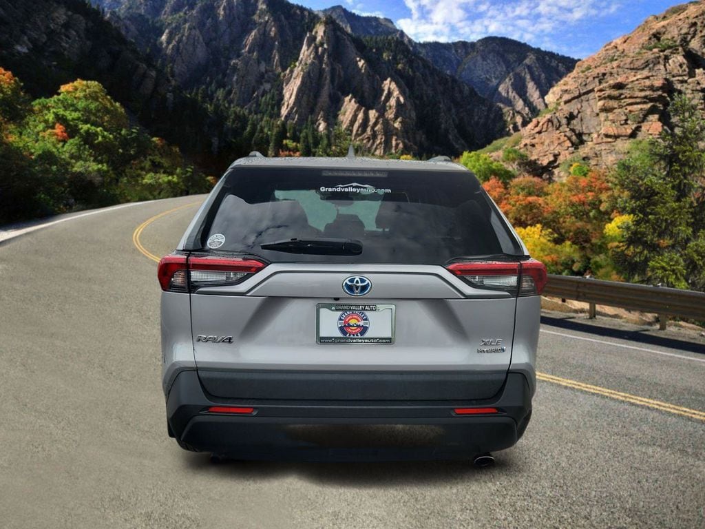Used 2021 Toyota RAV4 Hybrid XLE SUV
