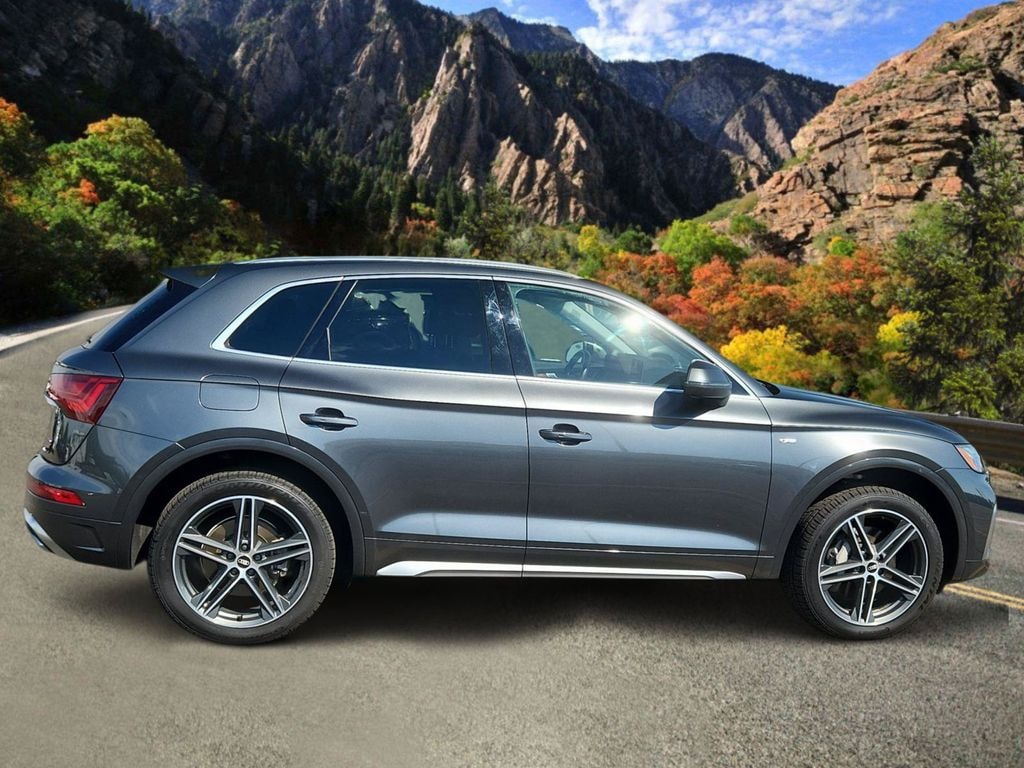 Used 2021 Audi Q5 e quattro SUV