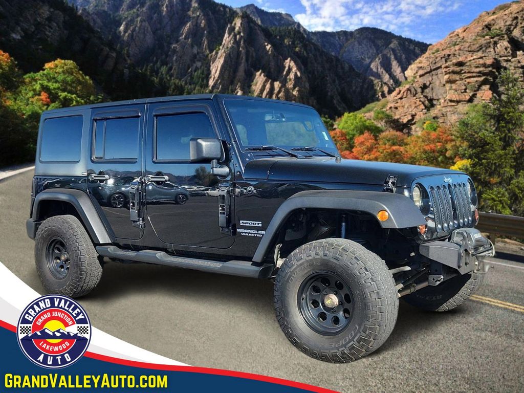 2013 Jeep Wrangler Sport's photo