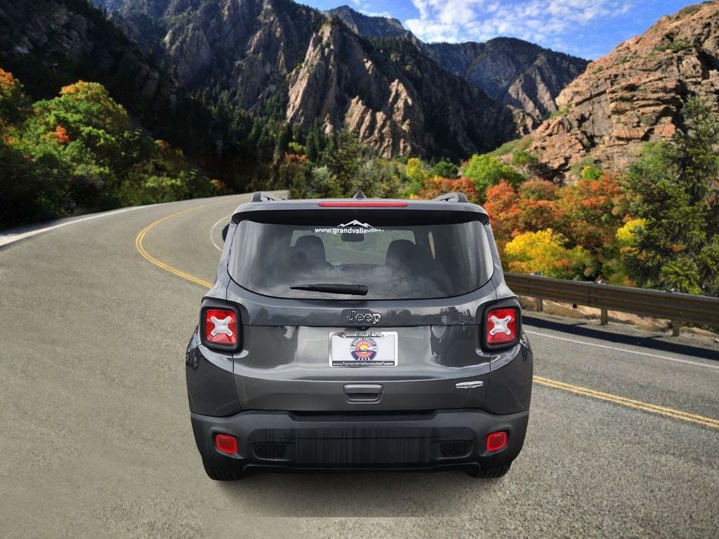 Used 2021 Jeep Renegade Latitude SUV