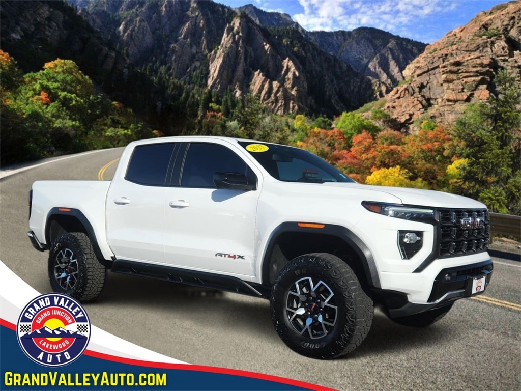 2023 GMC Canyon AT4X's photo