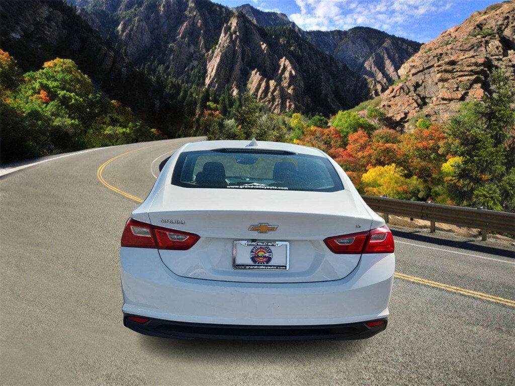 2023 Chevrolet Malibu 1LT photo 4