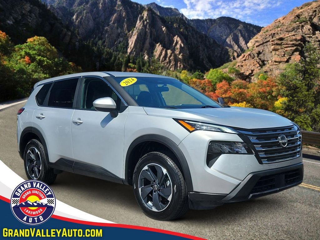 2024 Nissan Rogue SV AWD's photo