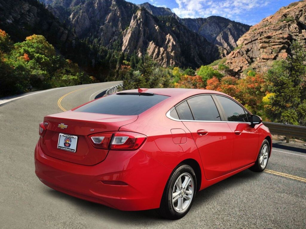 Used 2018 Chevrolet Cruze LT Sedan