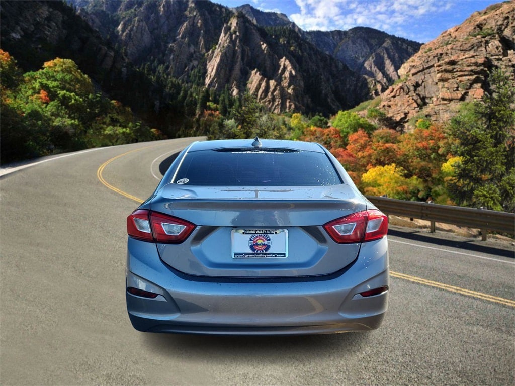 Used 2019 Chevrolet Cruze LT Sedan