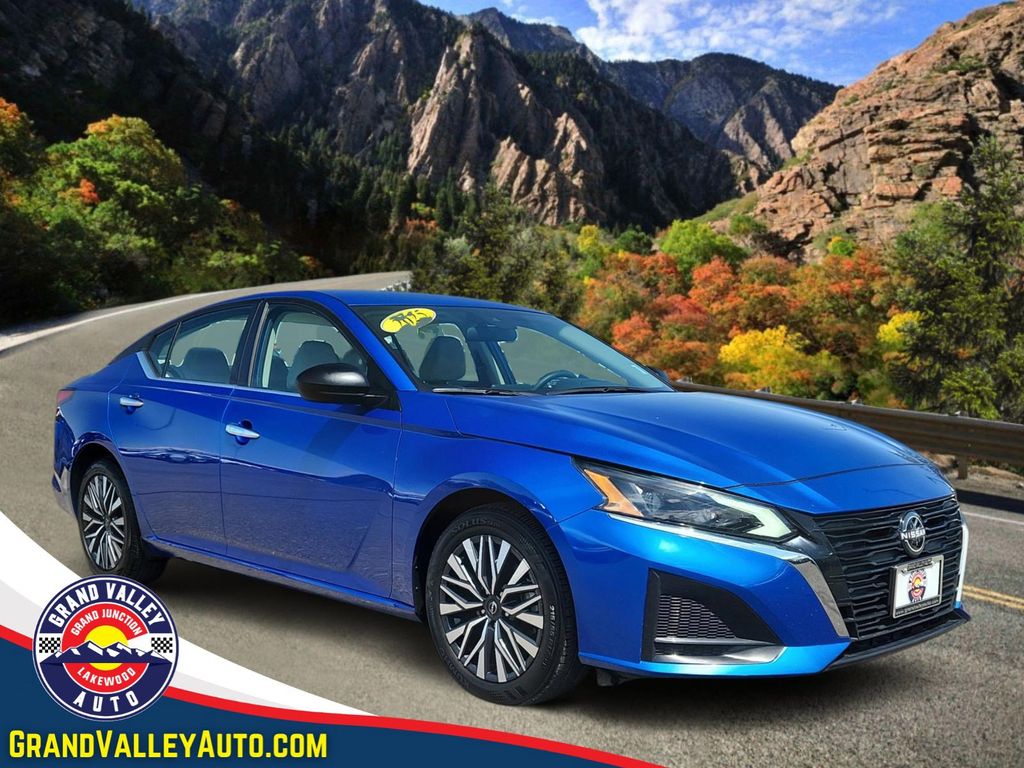 2025 Nissan Altima