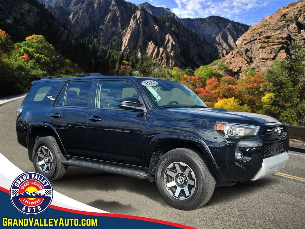 2024 Toyota 4Runner TRD Off-Road's photo