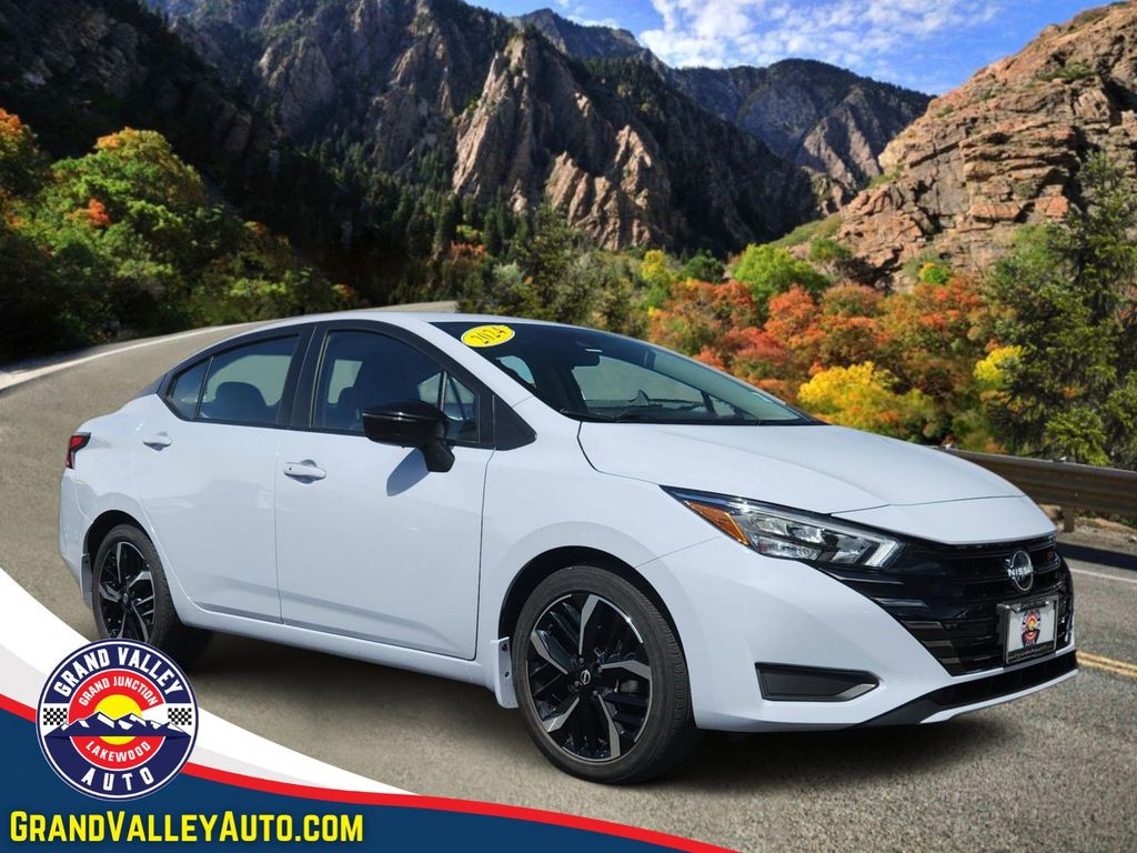 2024 Nissan Versa Sedan SR