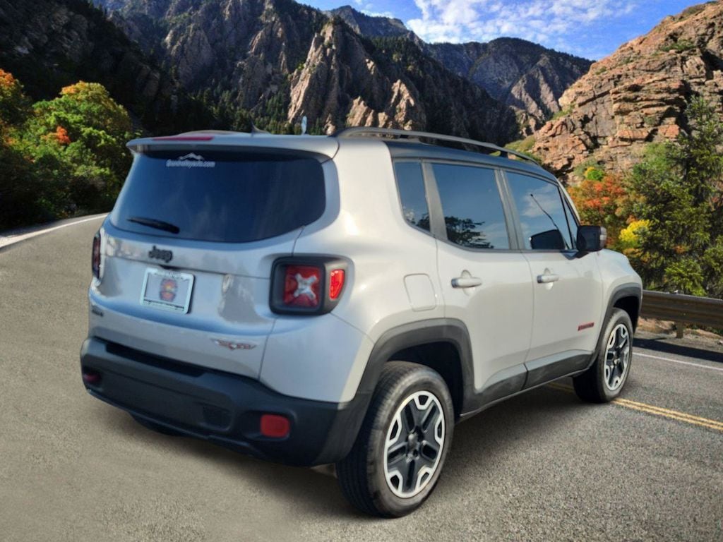 Used 2016 Jeep Renegade Trailhawk SUV