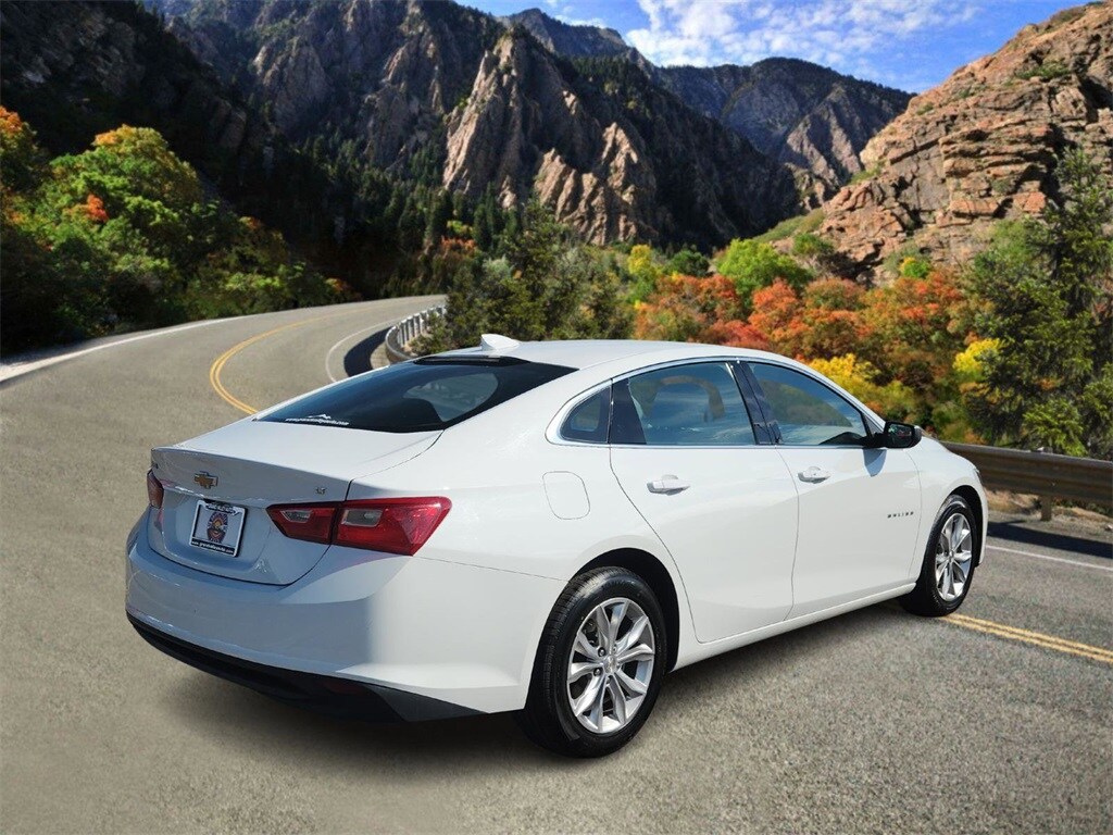 2023 Chevrolet Malibu 1LT photo 3