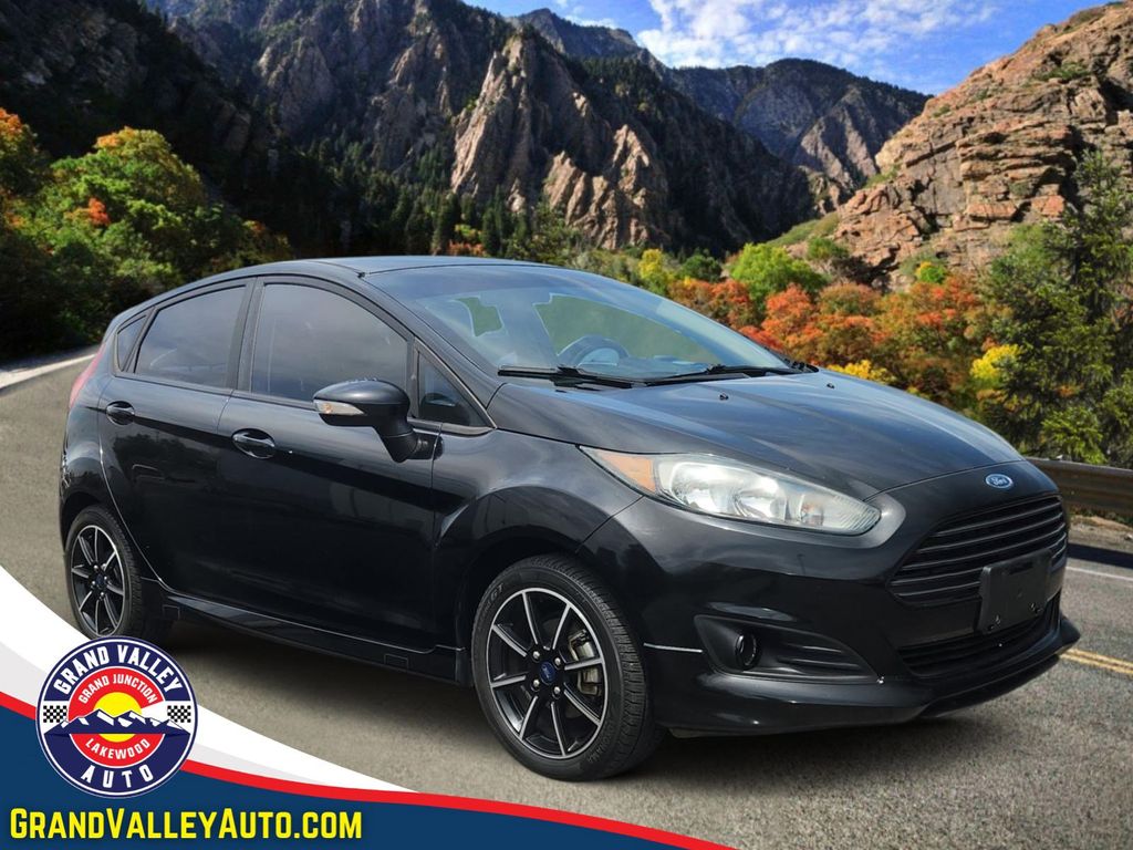 2016 Ford Fiesta SE Hatch's photo