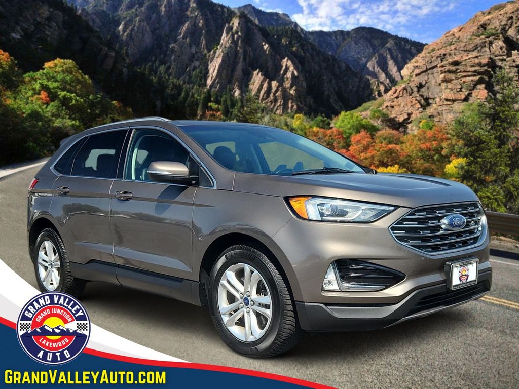 2019 Ford Edge SEL AWD's photo