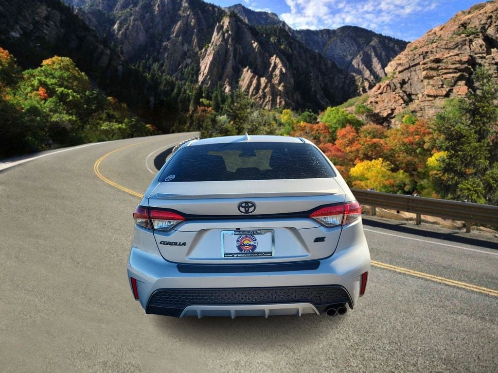 Used 2021 Toyota Corolla SE Sedan