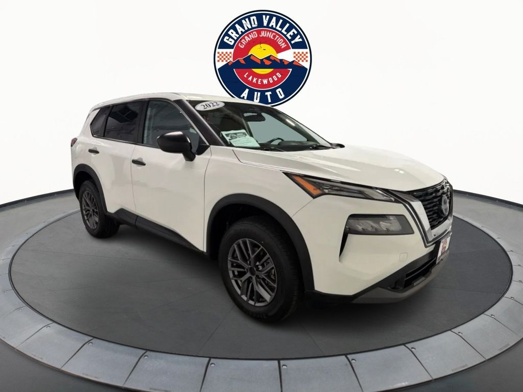 2022 Nissan Rogue S AWD's photo