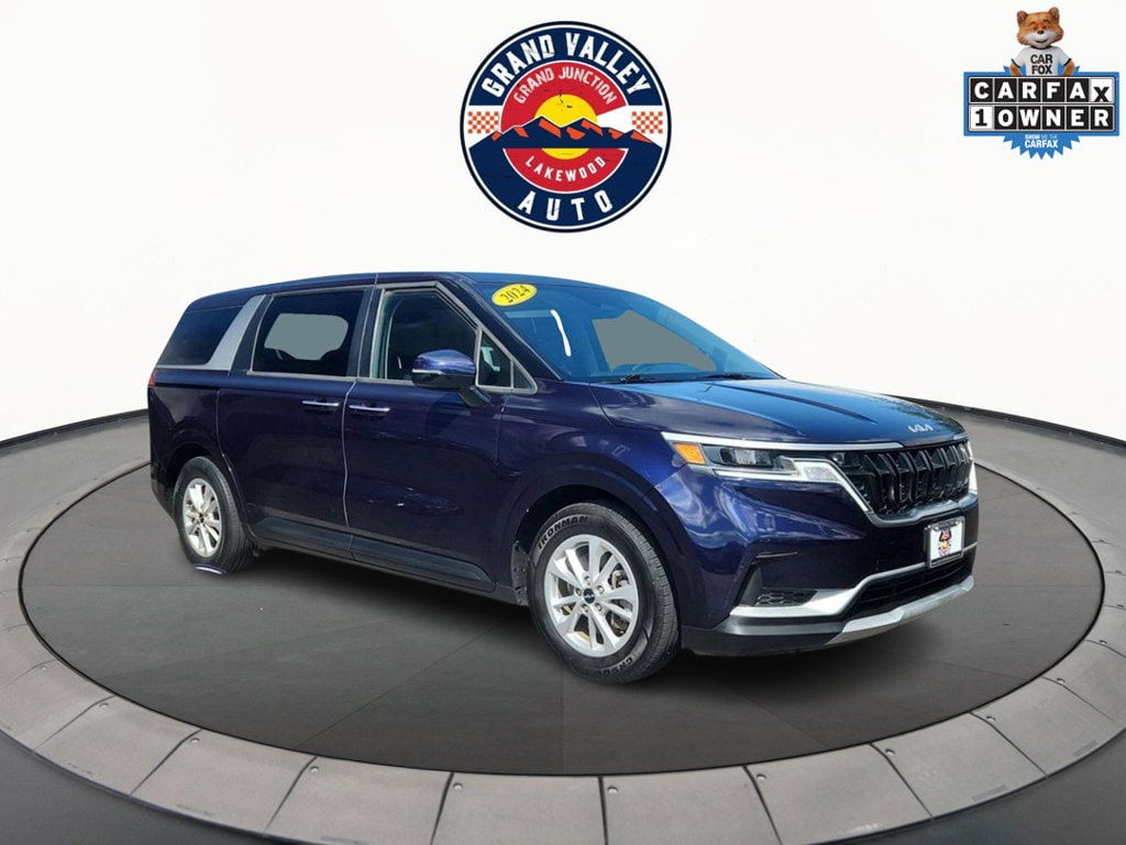 Used 2024 Kia Carnival LX Minivan/Van