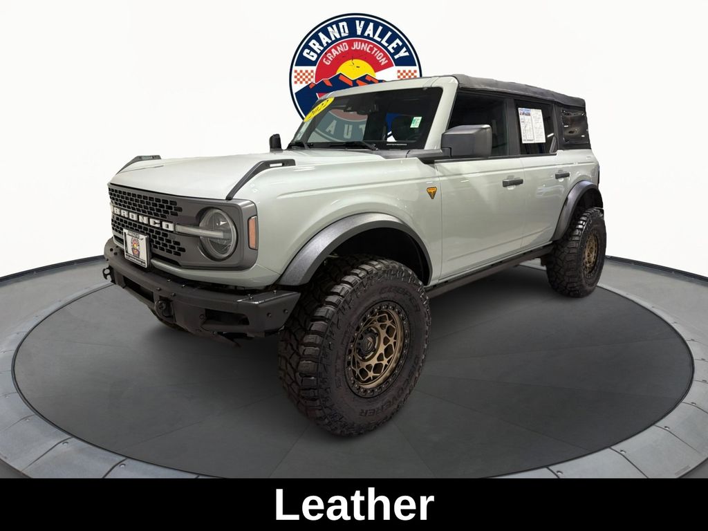 2021 Ford Bronco Badlands photo 2