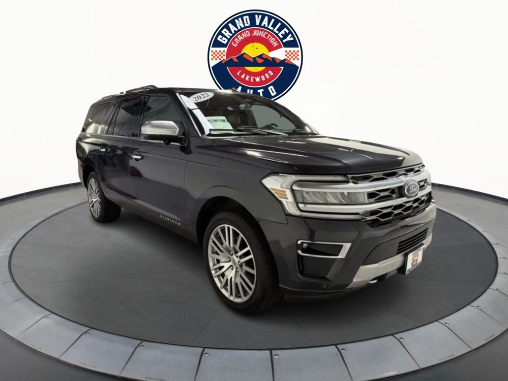 2022 Ford Expedition Platinum's photo