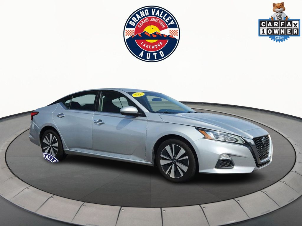 2022 Nissan Altima SV