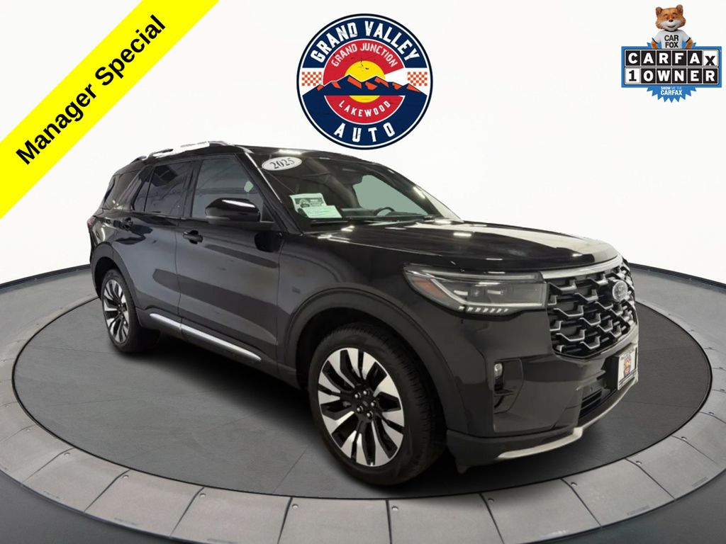 2025 Ford Explorer Platinum 4WD (PL535)'s photo