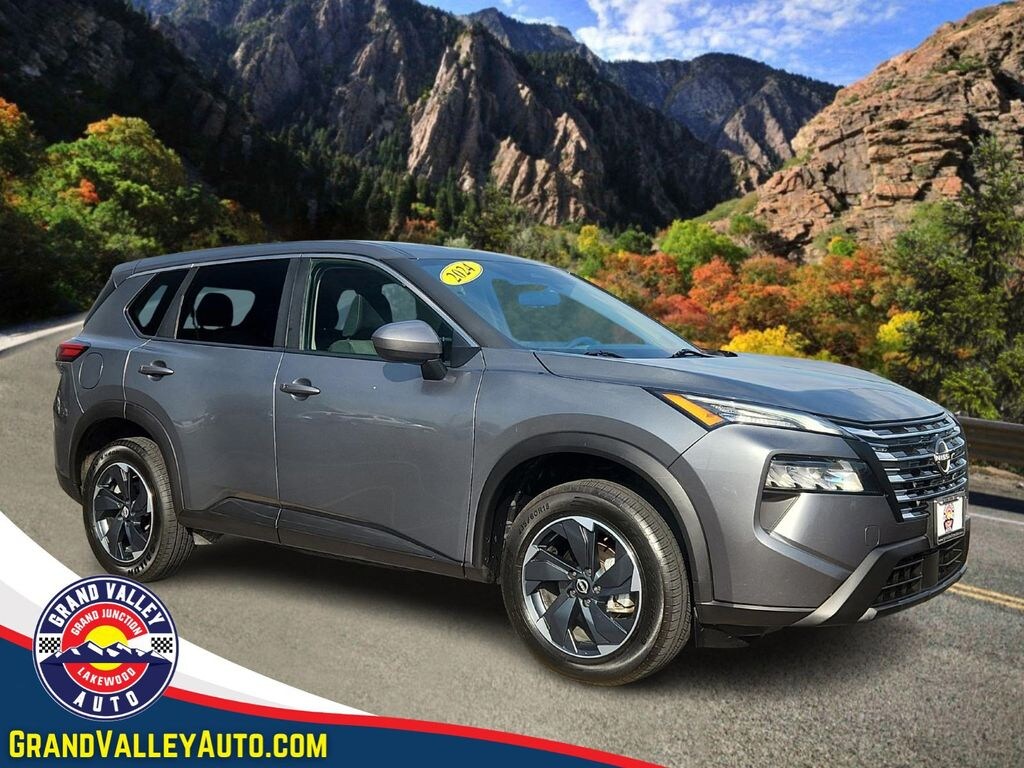 Used 2024 Nissan Rogue SV SUV