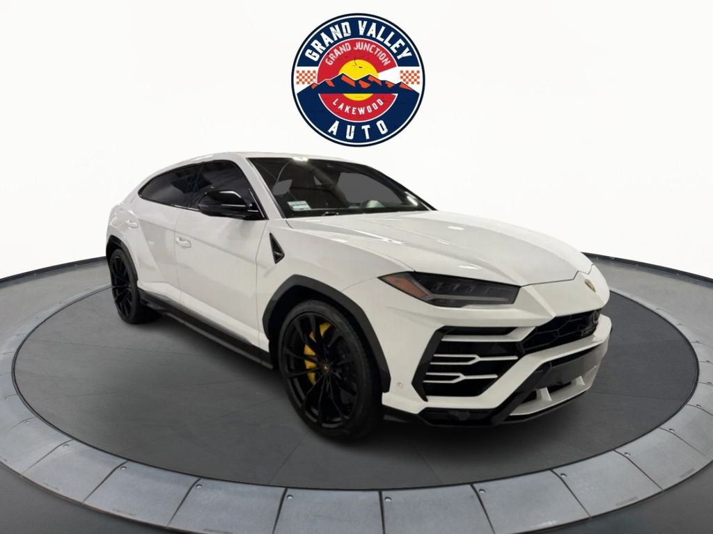 2019 Lamborghini Urus 4.0 V8's photo