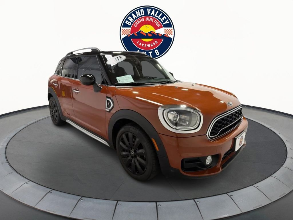 2018 MINI Countryman Cooper S's photo