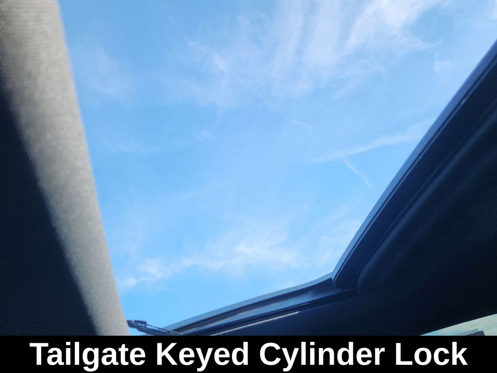2023 GMC Canyon AT4X - Photo 28