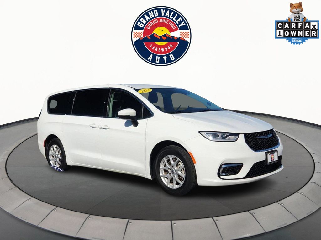2023 Chrysler Pacifica