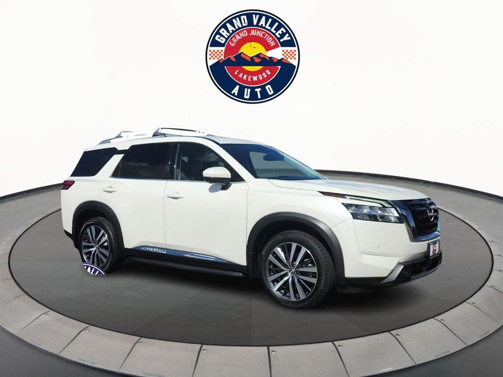Used 2022 Nissan Pathfinder Platinum SUV