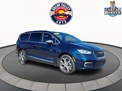 2023 Chrysler Pacifica Pinnacle Minivan/Van