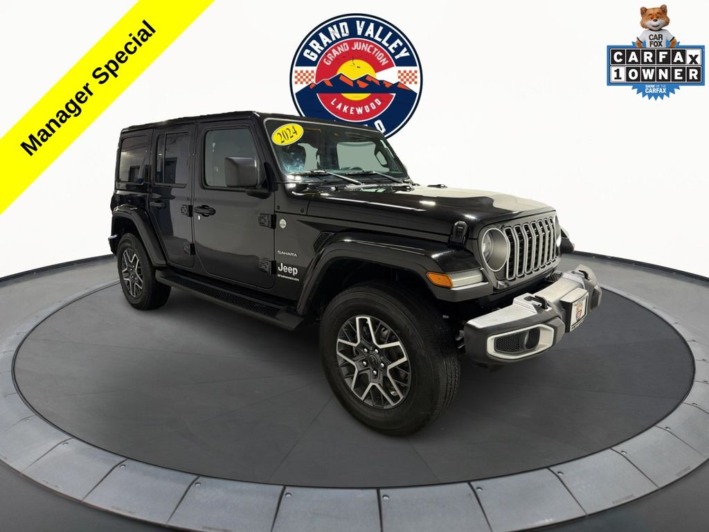 2024 Jeep Wrangler 4-Door Sahara's photo