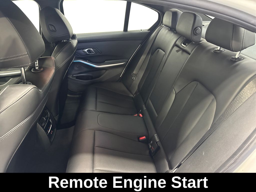 2025 BMW 3 Series 330i - Photo 11