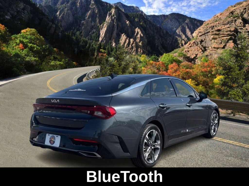 2023 Kia K4 EX photo 3