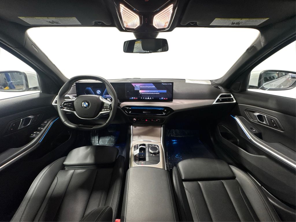 2025 BMW 3 Series 330i - Photo 23