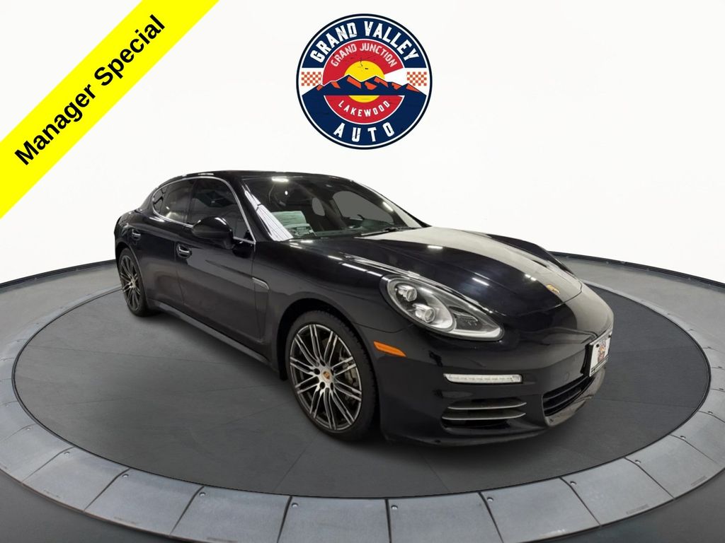 2016 Porsche Panamera S