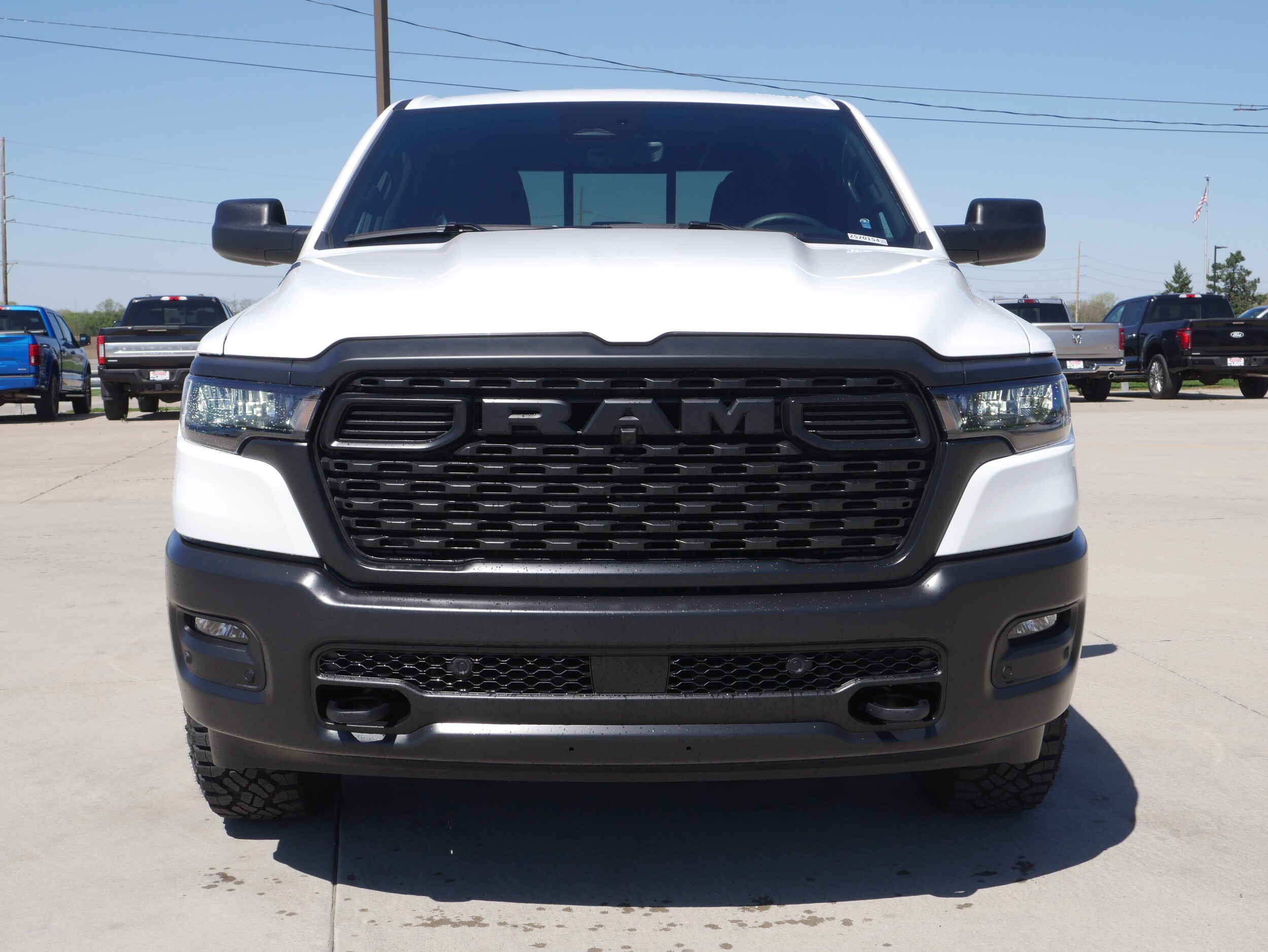 2025 Ram 1500 Tradesman photo 3