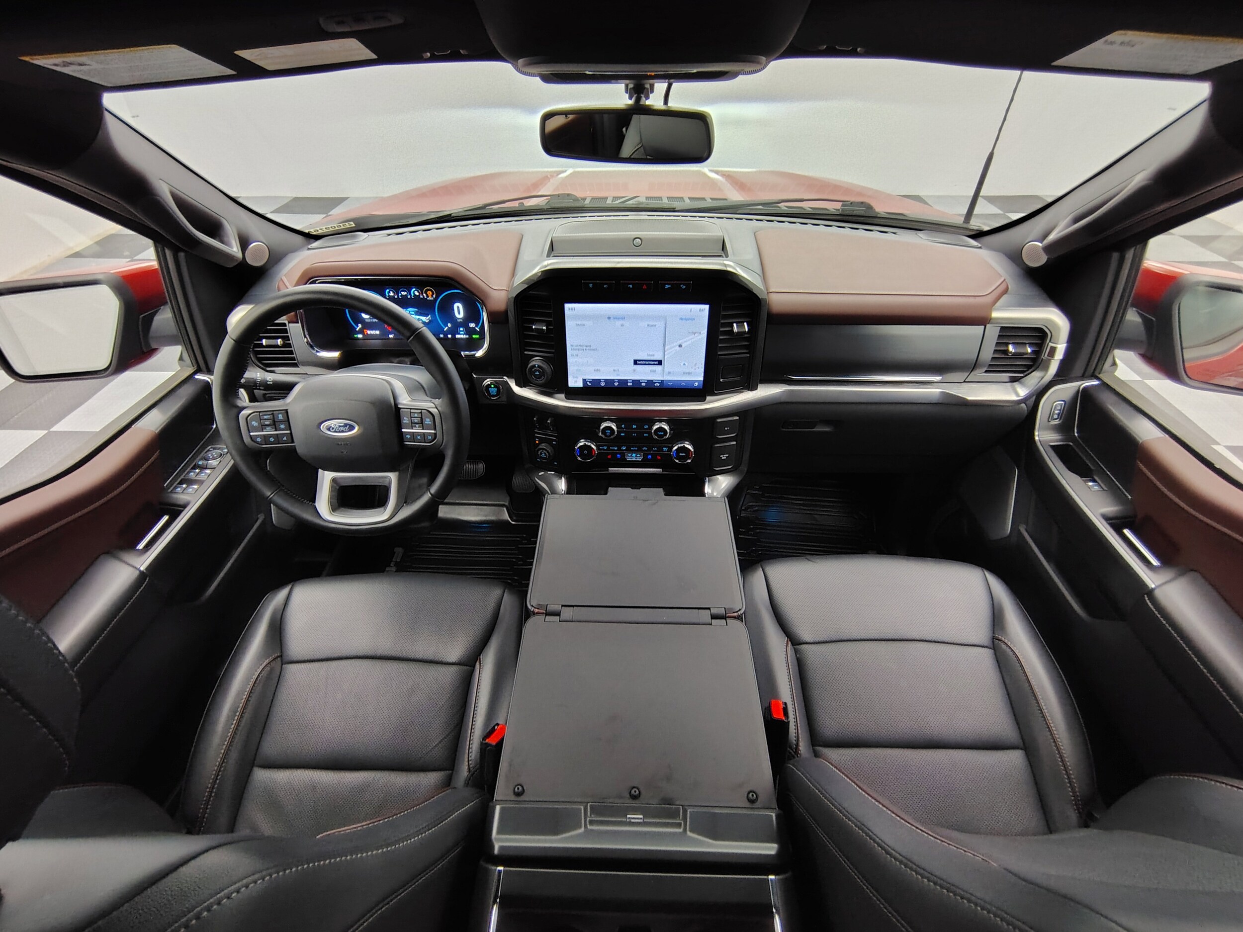 2023 Ford F-150 Lariat photo 2