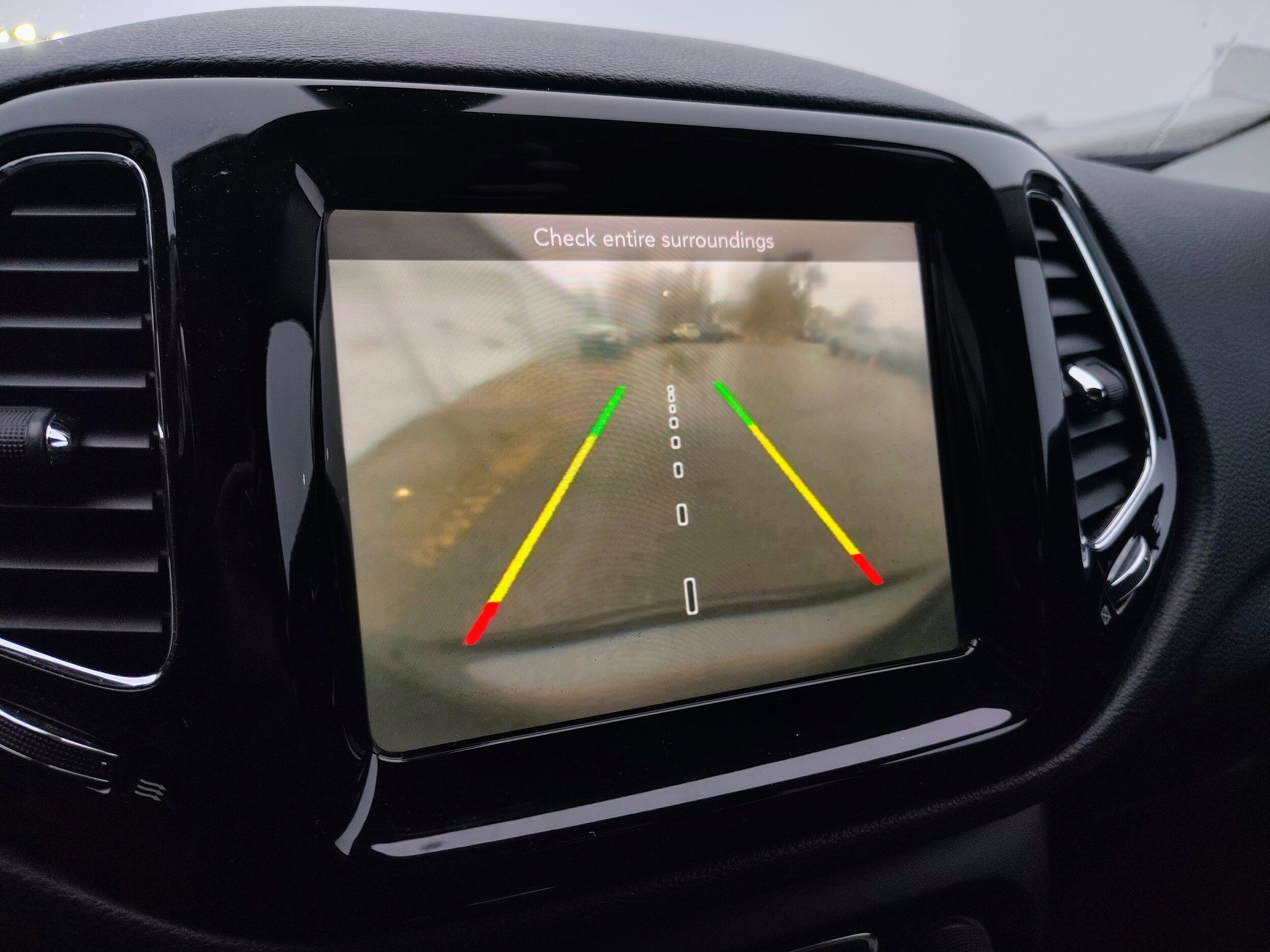 2018 Jeep Compass Limited photo 3