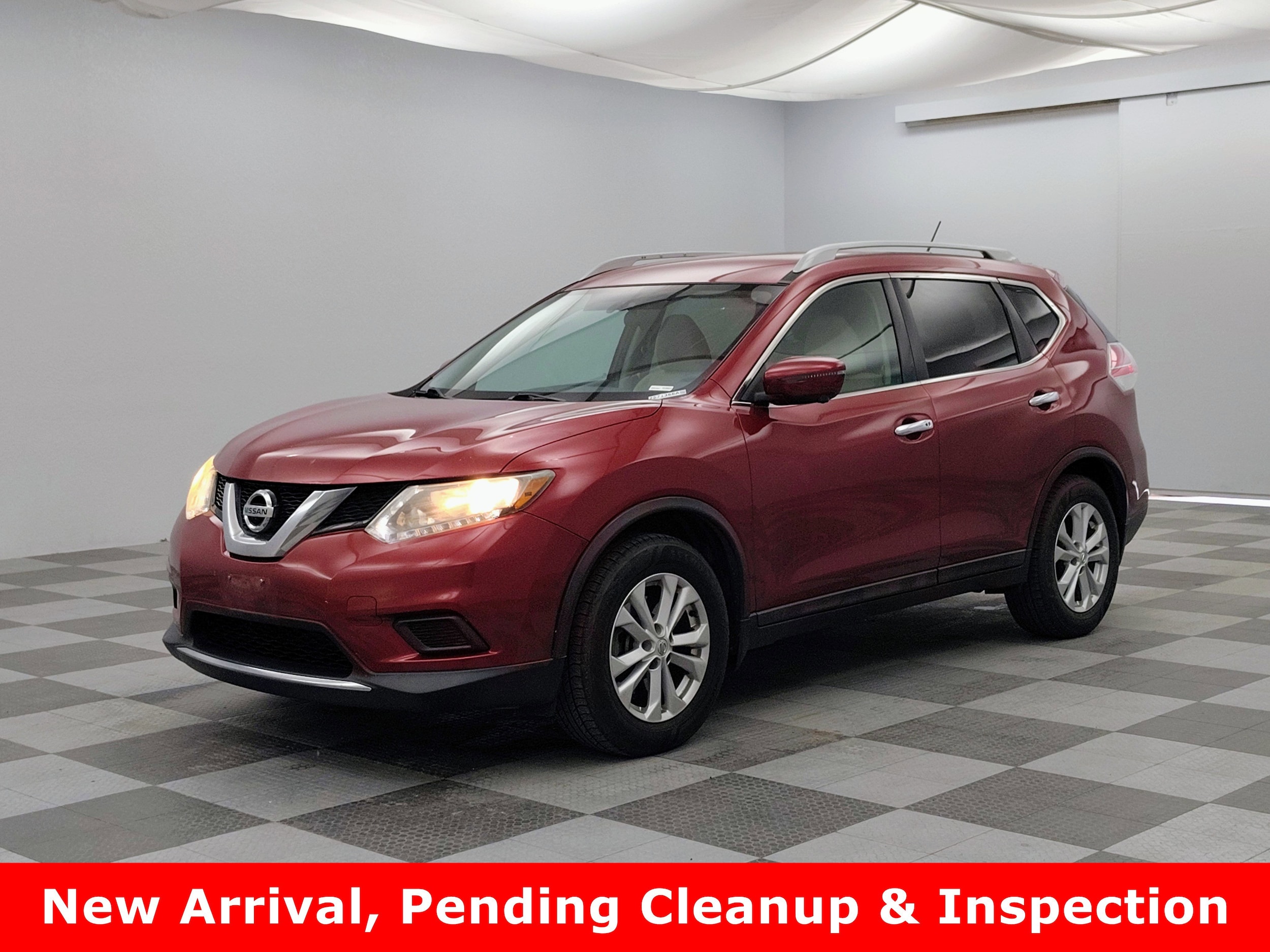 2016 Nissan Rogue SV FWD's photo