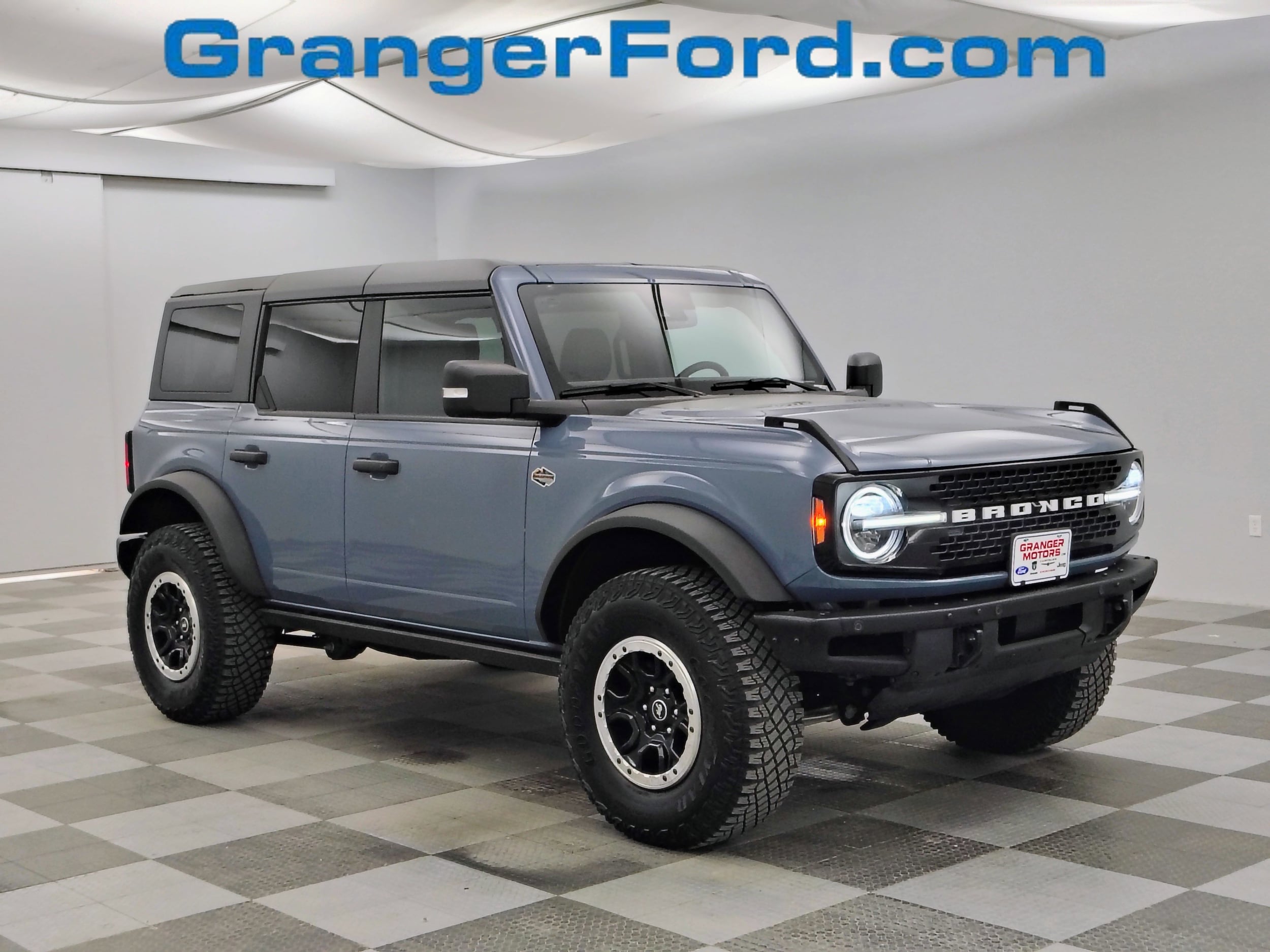 2024 Ford Bronco Wildtrak 4x4's photo