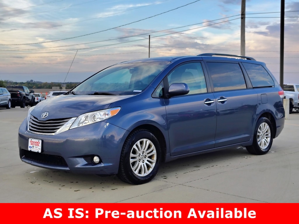 Used 2014 Toyota Sienna XLE Van