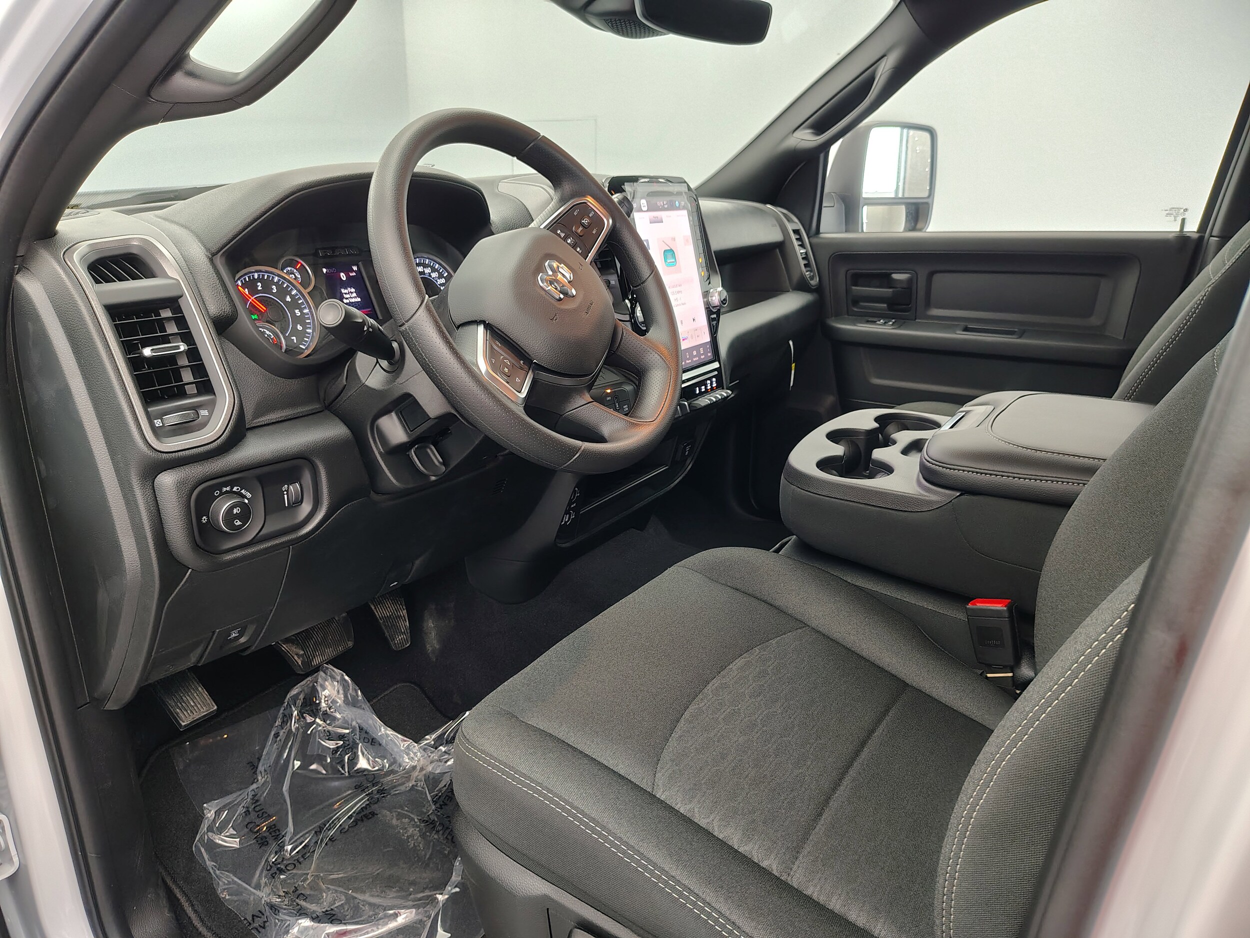 2026 RAM 2500 Tradesman - Photo 36