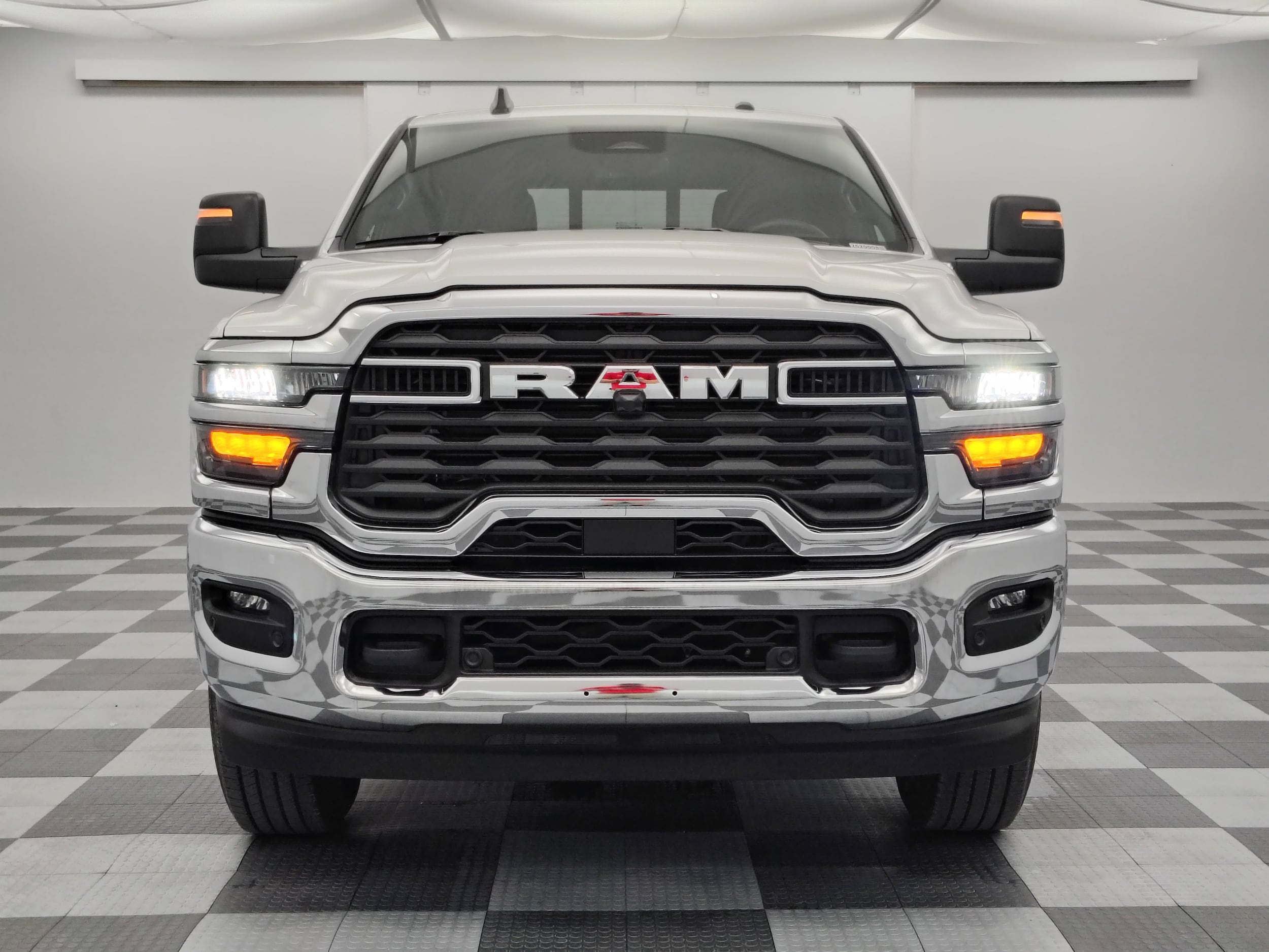 2026 RAM 2500 Tradesman - Photo 6