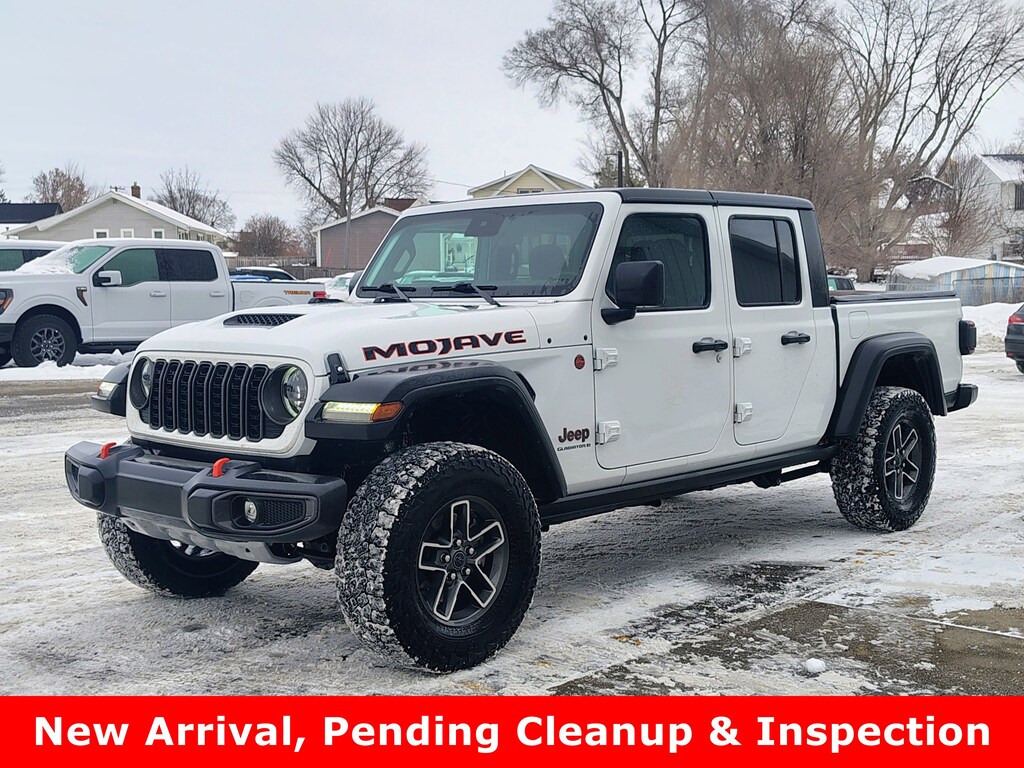 Used 2024 Jeep Gladiator Mojave Truck