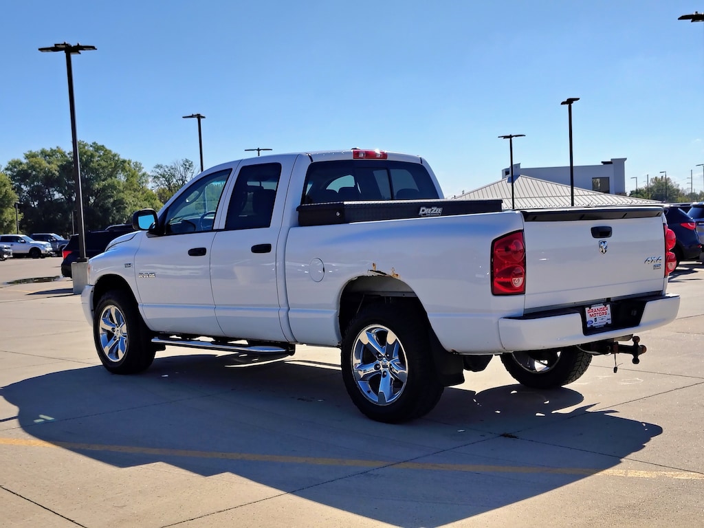 Used 2008 Dodge Ram 1500 SLT Truck