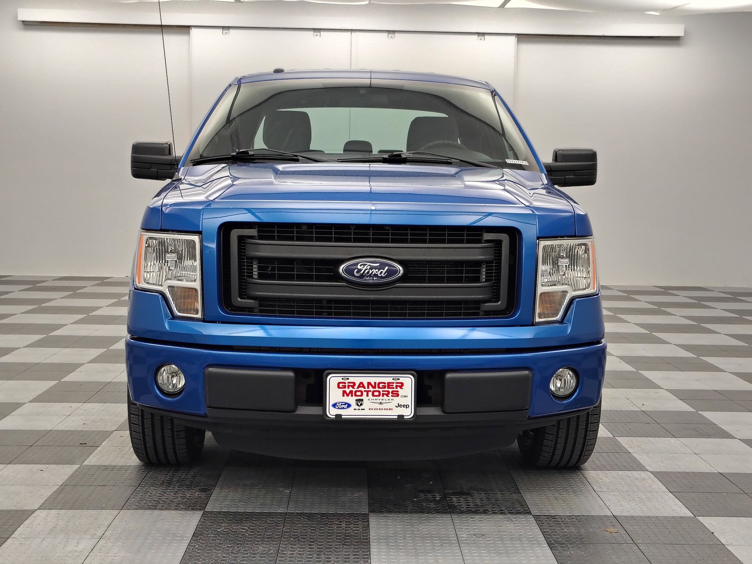2013 Ford F-150 STX photo 3