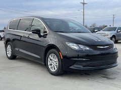 2025 Chrysler Voyager LX Van