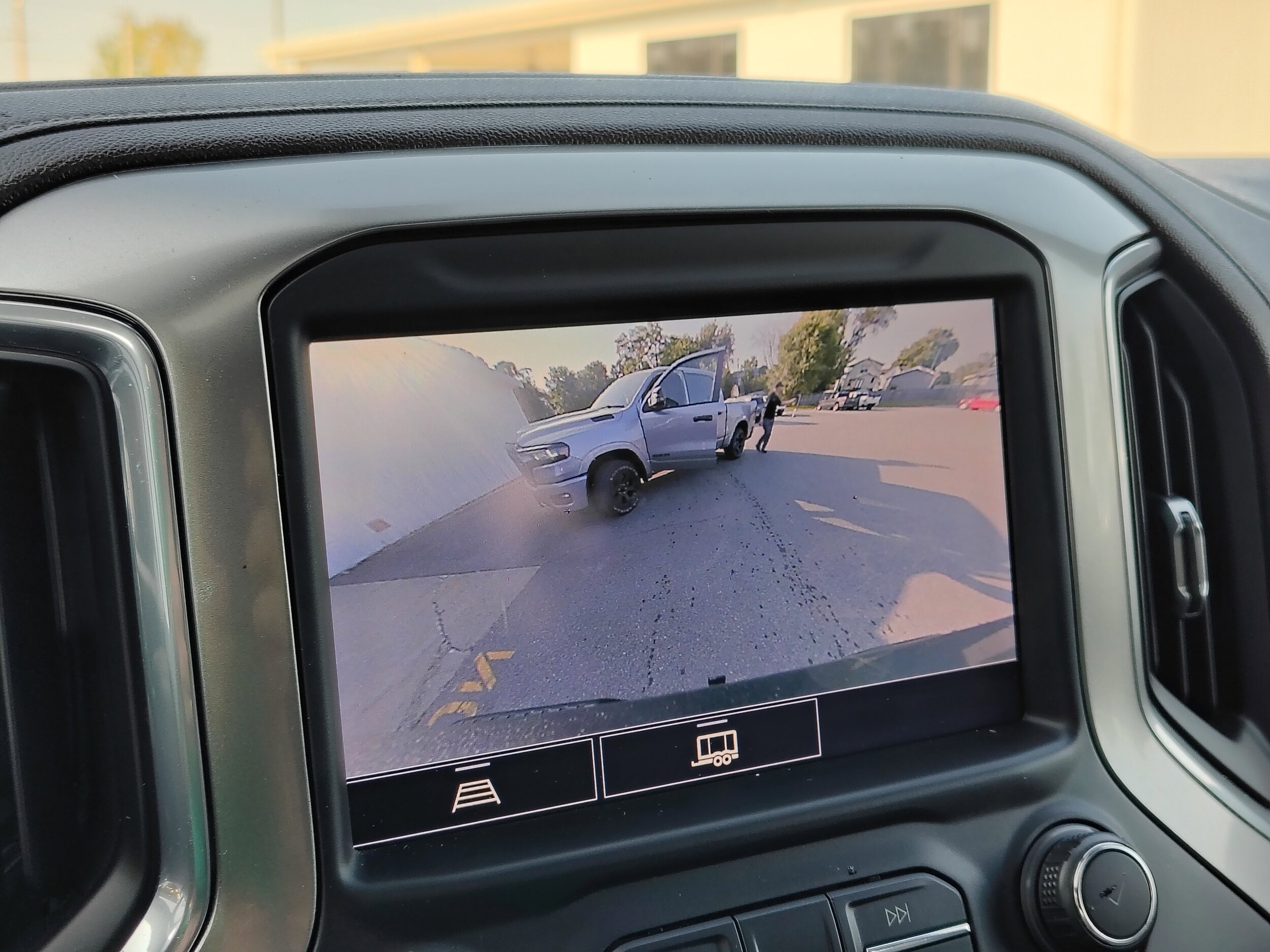 2021 Chevrolet Silverado 1500 RST photo 4